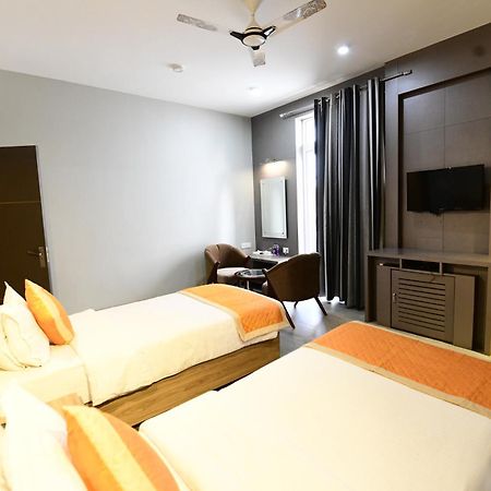 Hotel Jataka Inn بود جايا المظهر الخارجي الصورة