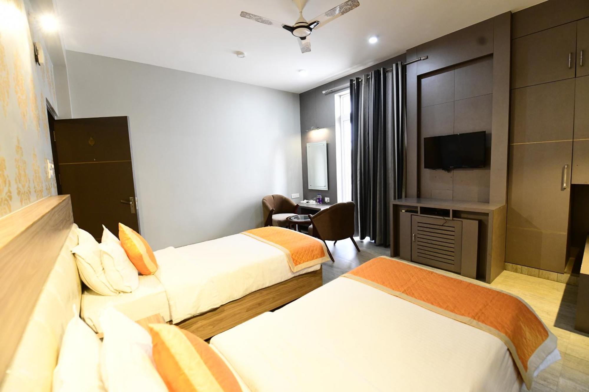 Hotel Jataka Inn بود جايا المظهر الخارجي الصورة